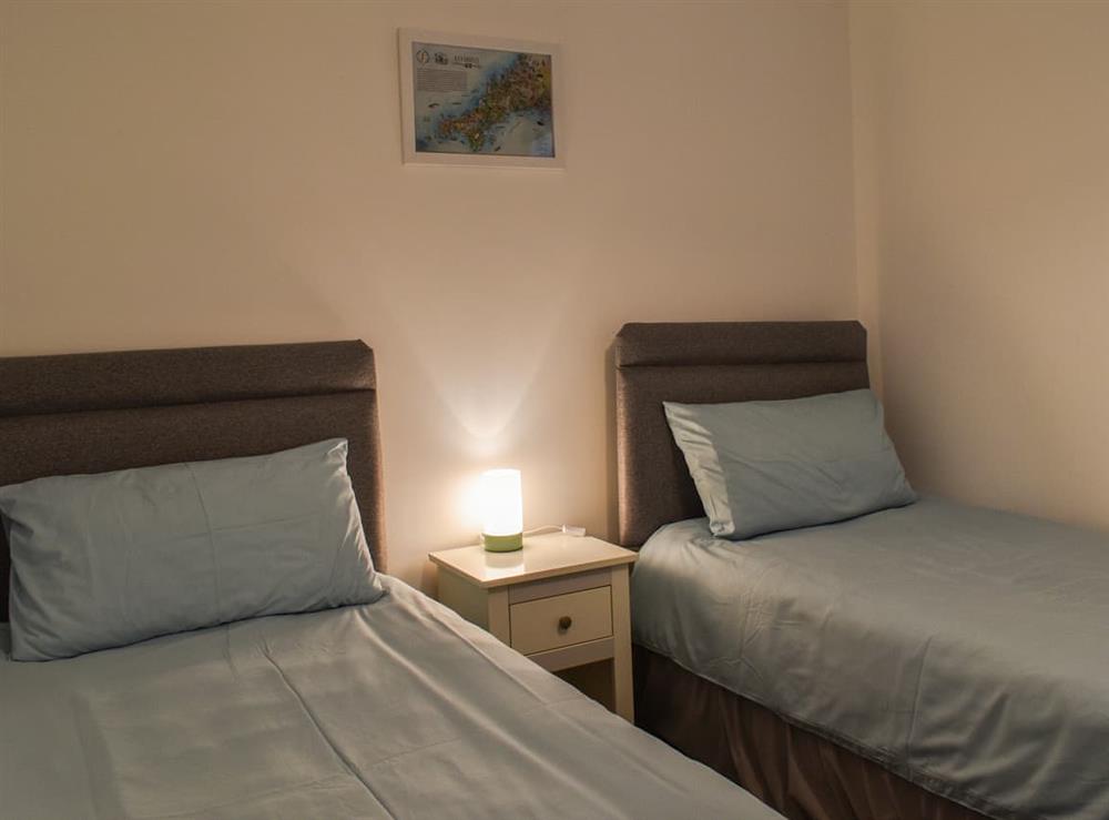 Twin bedroom at Stratton Apartment in Stratton, near Bude, Cornwall
