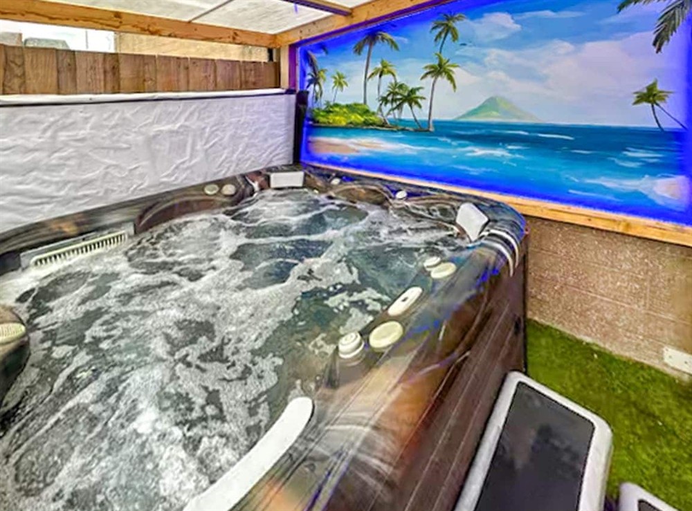 Hot tub at Struan House in Blairgowrie, Perthshire