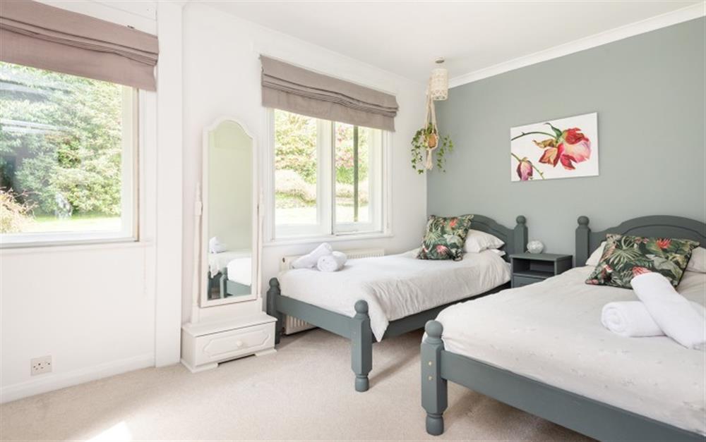 The twin bedroom at Struan in South Brent