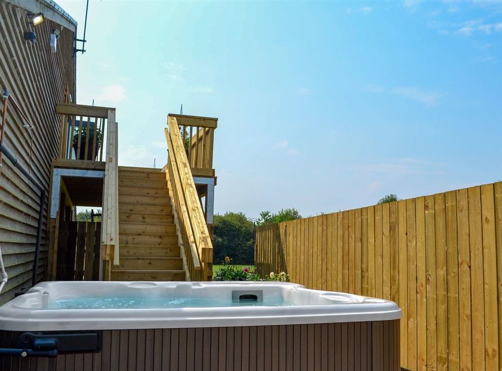 Relaxing private hot tub at Struncheon Hill in Brandesburton, near Bridlington, North Humberside