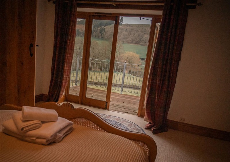 One of the 9 bedrooms (photo 3) at Stud Farm House, Bleddfa near Knighton
