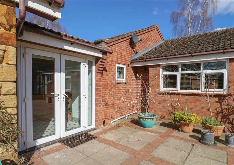Outside (photo 3) at Studio Cottage, Surlingham near Poringland