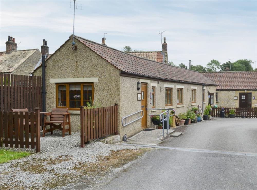 Swallowtail Cottage at Studley House Farm Cottages is a detached property