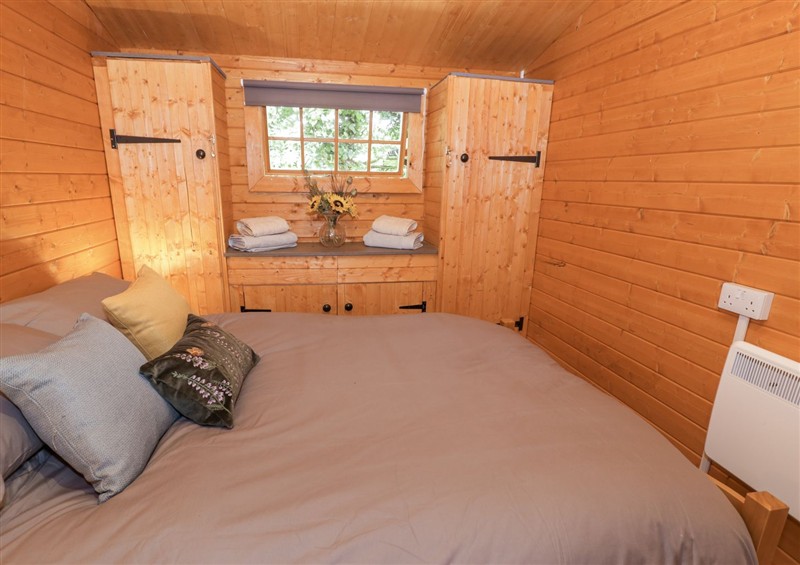 This is a bedroom (photo 2) at Stumps Cross Lodge, Upper Coscombe near Winchcombe
