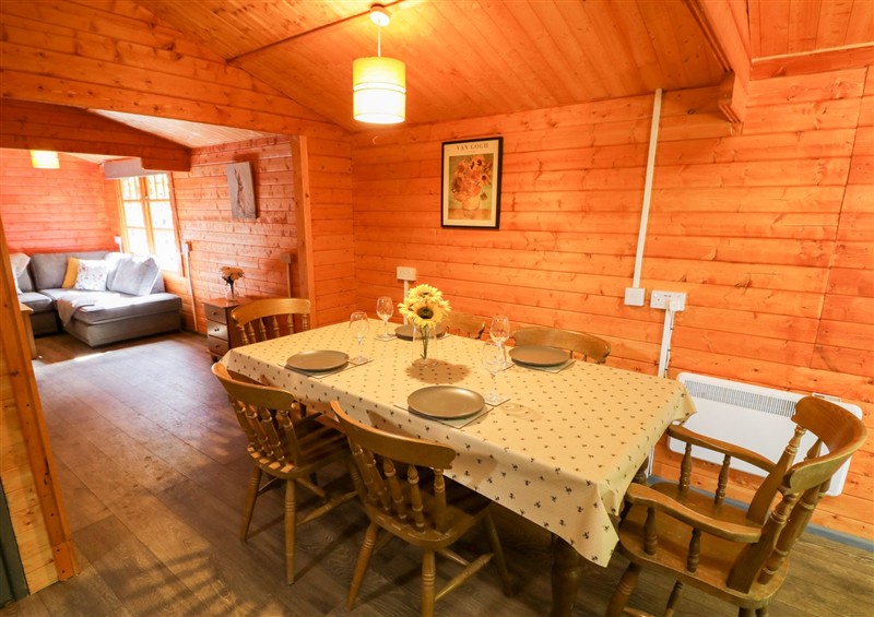 This is Stumps Cross Lodge (photo 2) at Stumps Cross Lodge, Upper Coscombe near Winchcombe