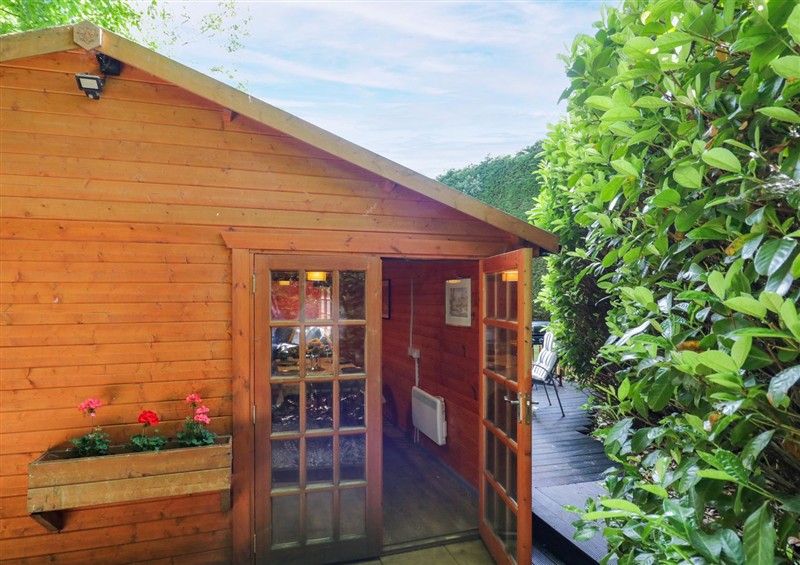 This is Stumps Cross Lodge (photo 4) at Stumps Cross Lodge, Upper Coscombe near Winchcombe