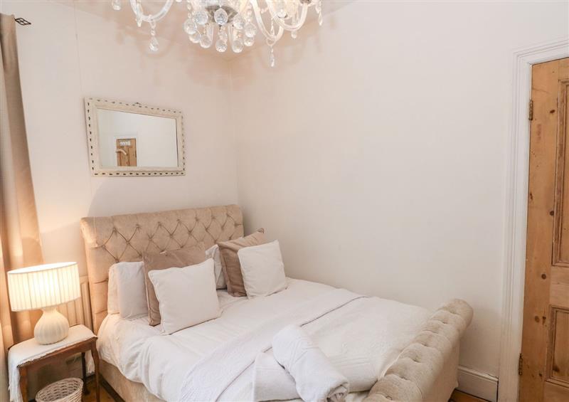 Bedroom at Stunning Large Victorian Townhouse, Cardiff