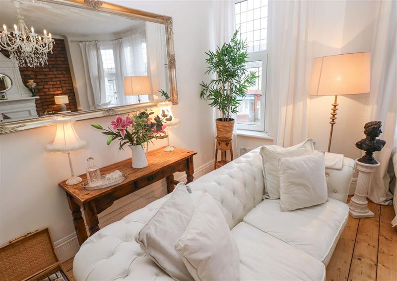 Relax in the living area at Stunning Large Victorian Townhouse, Cardiff