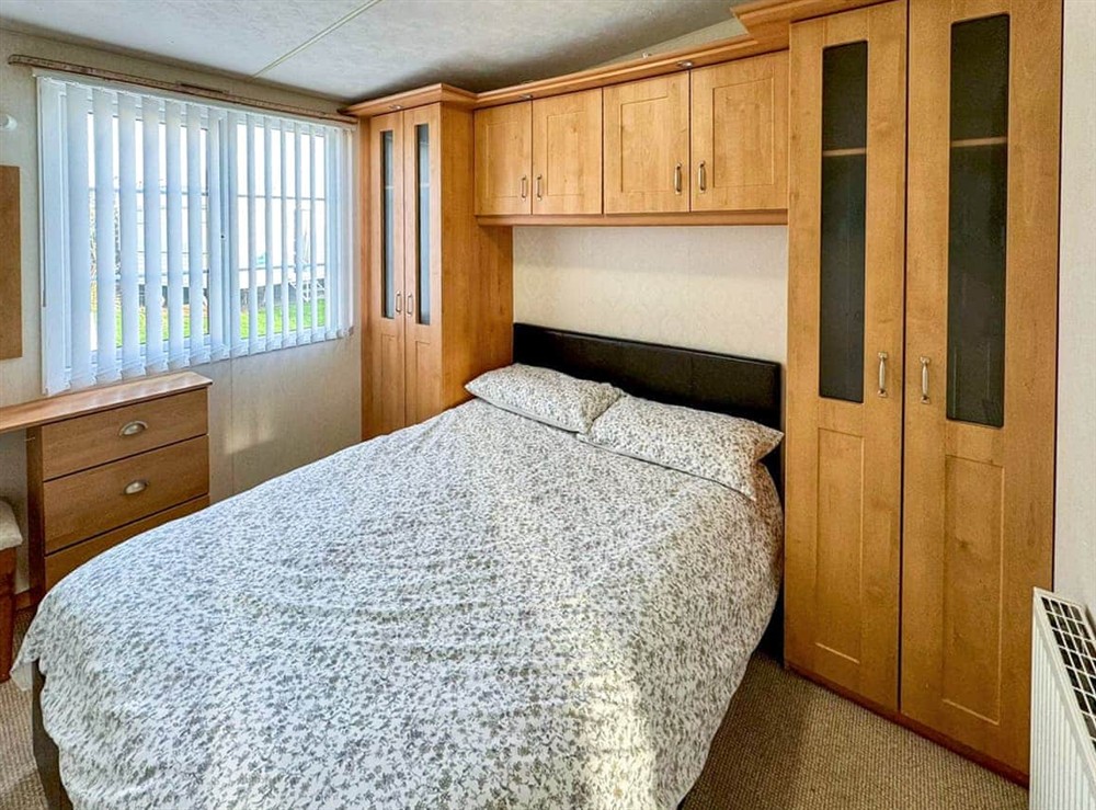 Double bedroom at Sue in Rhyl, Denbighshire