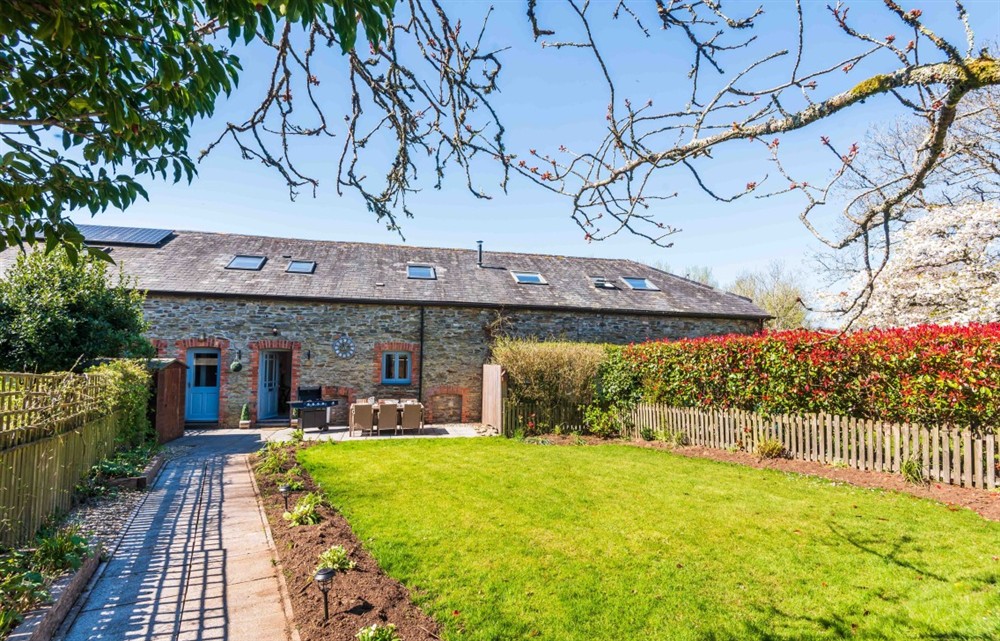 The setting of Suffolk Cottage at Suffolk Cottage in East Allington