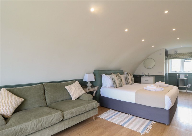 A bedroom in Sula at Sula, Cullipool
