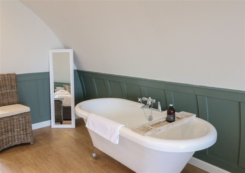 This is the bathroom at Sula, Cullipool