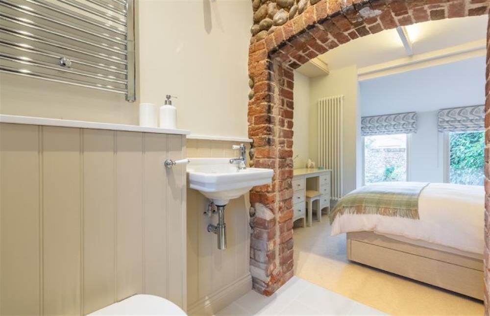 Ground floor: En-suite to master bedroom at Summer Barn, Weybourne near Holt