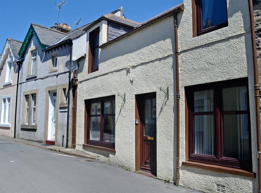 Charming terraced property at Summerlea Cottage in Moffat, Dumfries and Galloway, Dumfriesshire