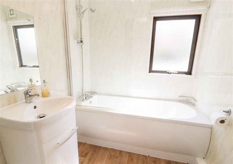 Bathroom at Summertime Lodge, Rhyd-y-Foel near Abergele