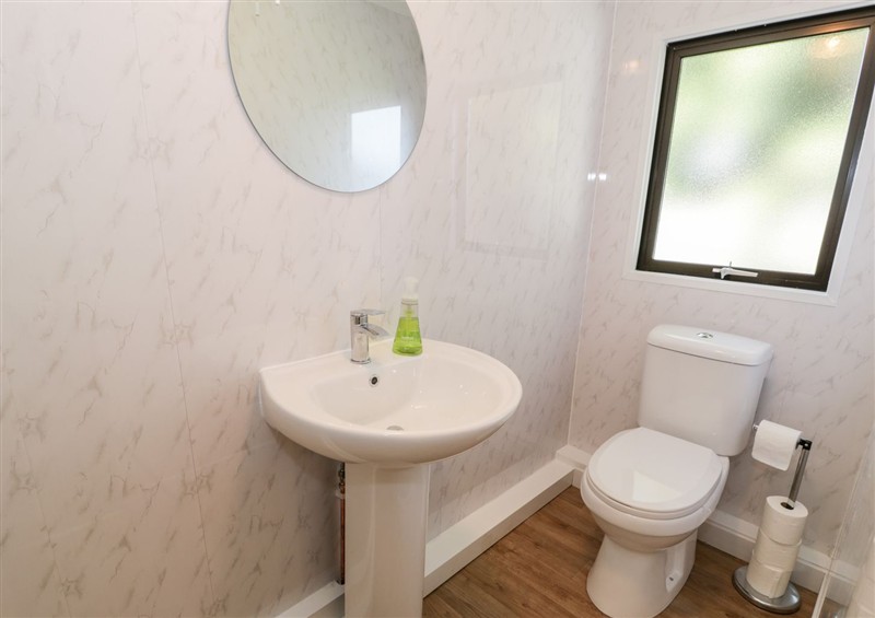 The bathroom at Summertime Lodge, Rhyd-y-Foel near Abergele