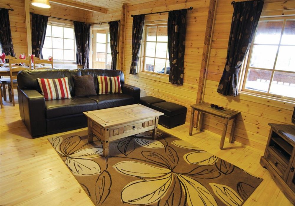 Sun Rise Lodge sitting/dining room at Sun Rise Lodge in Llanbedr, Gwynedd