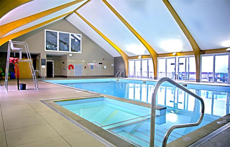 Enjoy the swimming pool at Sunbow at Retallack Resort, Winnards Perch