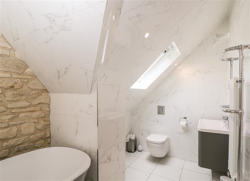 The bathroom (photo 2) at Suncroft, Southam near Prestbury