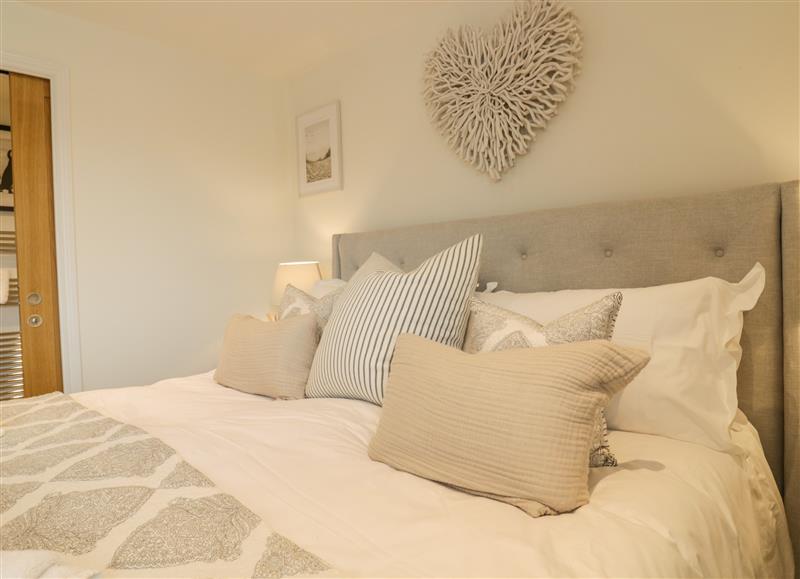 A bedroom in Sundowners at Sundowners, Southwold