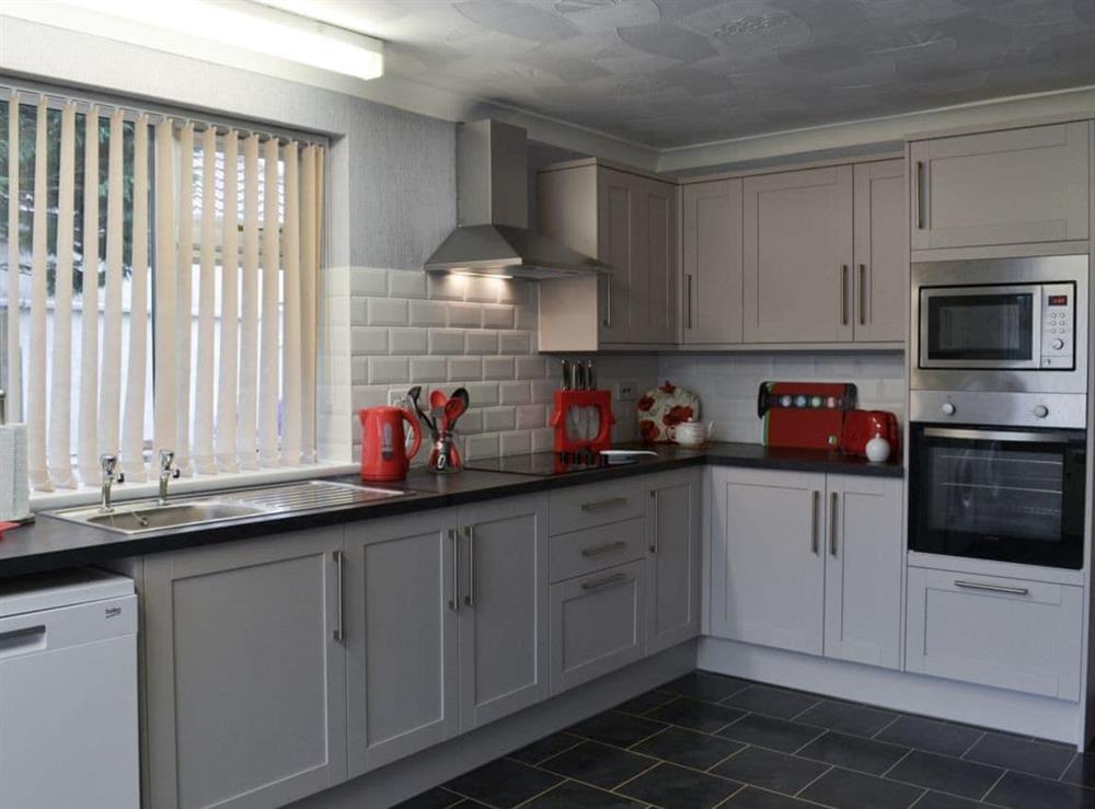 Well equipped kitchen at Sunningdale Cottage in Chapel St. Leonards, near Skegness, Lincolnshire