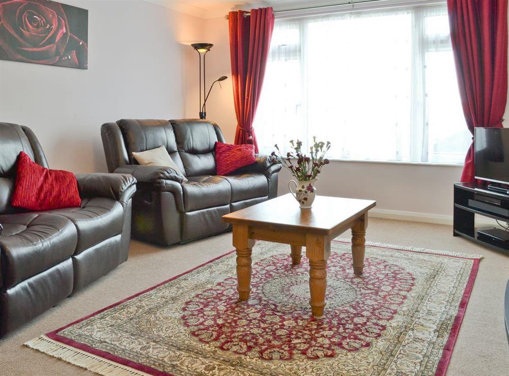 Spacious living room at Sunny Bank in Bude, Cornwall