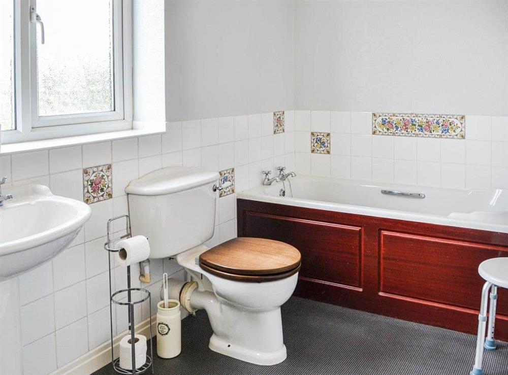 Bathroom at Sunny Bank in Hunmanby Gap, near Filey, North Yorkshire