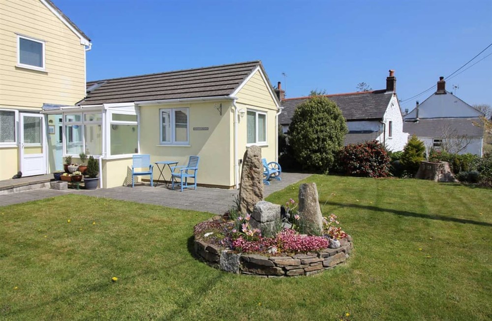 Garden and grounds at Sunny Corner in Newquay, Cornwall