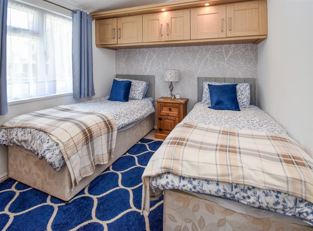 Twin bedroom