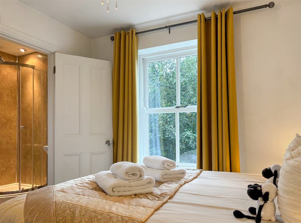 Double bedroom at Sunnybeck Cottage in Giggleswick, North Yorkshire