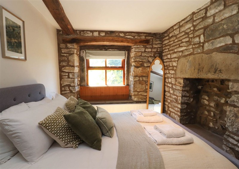 A bedroom in Sunnybrook Cottage (photo 2) at Sunnybrook Cottage, Bentham