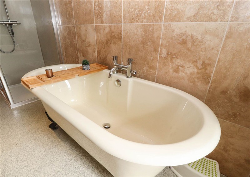 The bathroom (photo 2) at Sunnybrook Cottage, Bentham