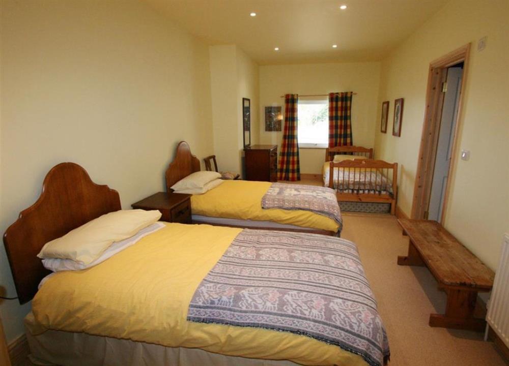 Triple bedroom at Sunnycliff in Trebarwith Strand