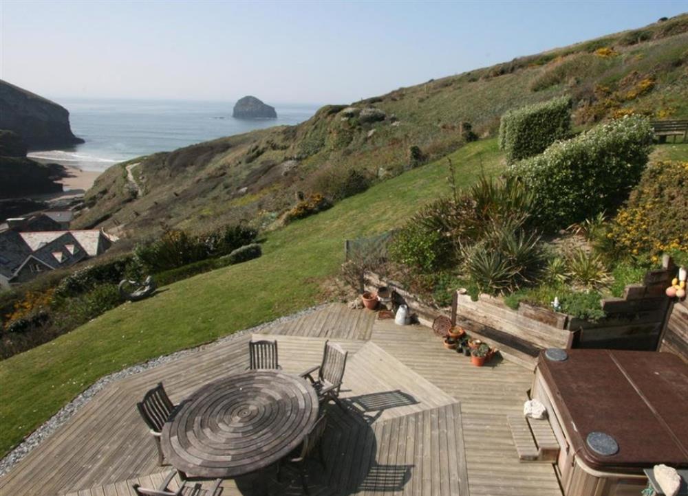 View from balcony (photo 2) at Sunnycliff in Trebarwith Strand