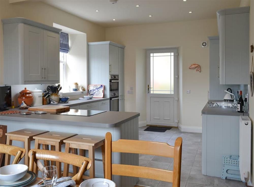 Kitchen and dining area at Sunnycraig in Tarbert, Argyll and Bute, Scotland