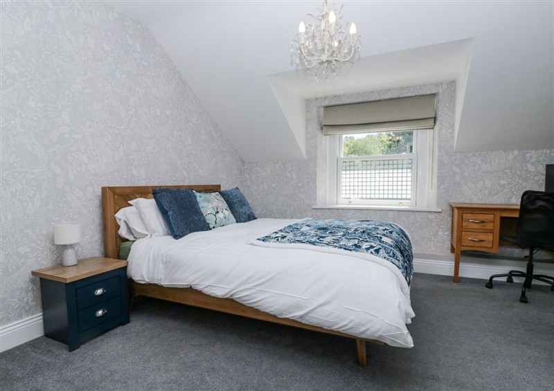 One of the 5 bedrooms (photo 3) at Sunnycroft, Keswick
