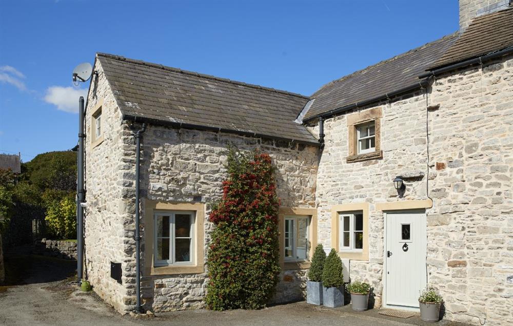 Sunnylea Cottage, a pretty limestone property accommodating three guests