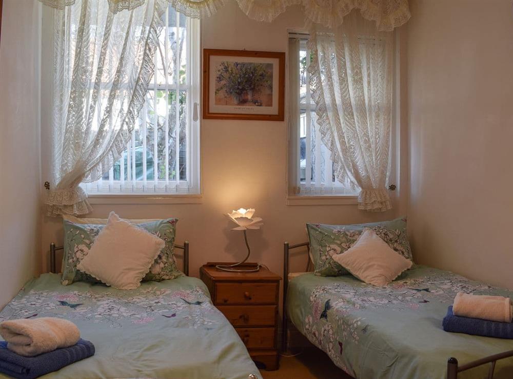 Twin bedroom at Sunnyside Beach in Lower Largo, Fife