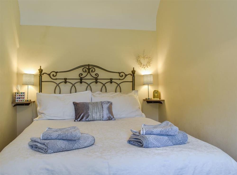 Double bedroom at Sunnyside Cottage in Churchtown, near Southport, Merseyside