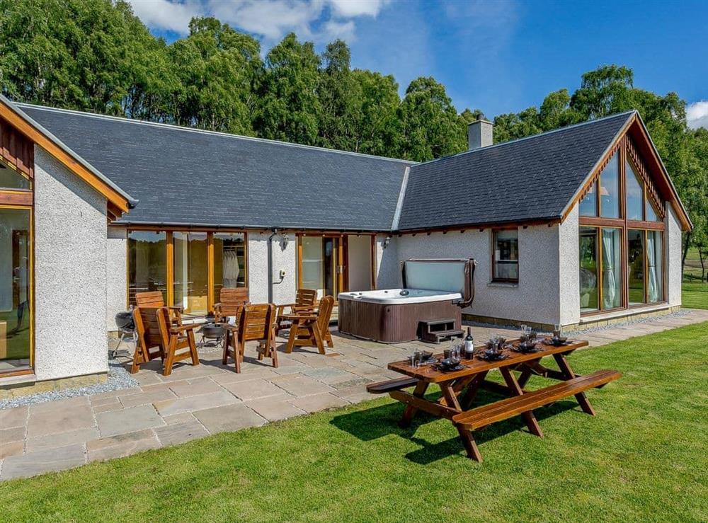 Wonderful outdoor area at Sunnyside House in Carrbridge, near Aviemore, Inverness-Shire