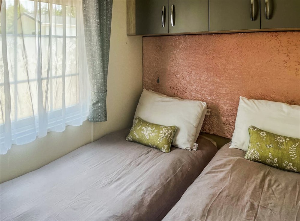 Twin bedroom at Sunnyside Lodge in Sandown, Isle of Wight