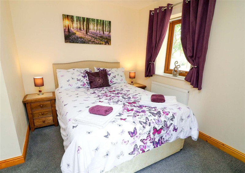 Bedroom (photo 2) at Sunnyside Lodge, Thorpe-On-The-Hill