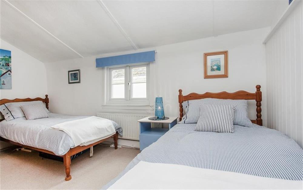 Twin beds in bedroom 2 at Sunnyside in Lyme Regis