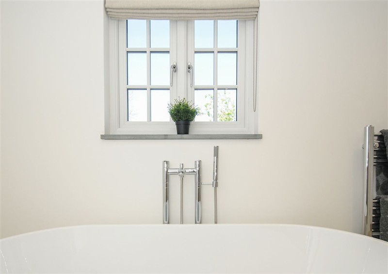 The bathroom (photo 2) at Sunrise Cottage, St Kew Highway near Wadebridge
