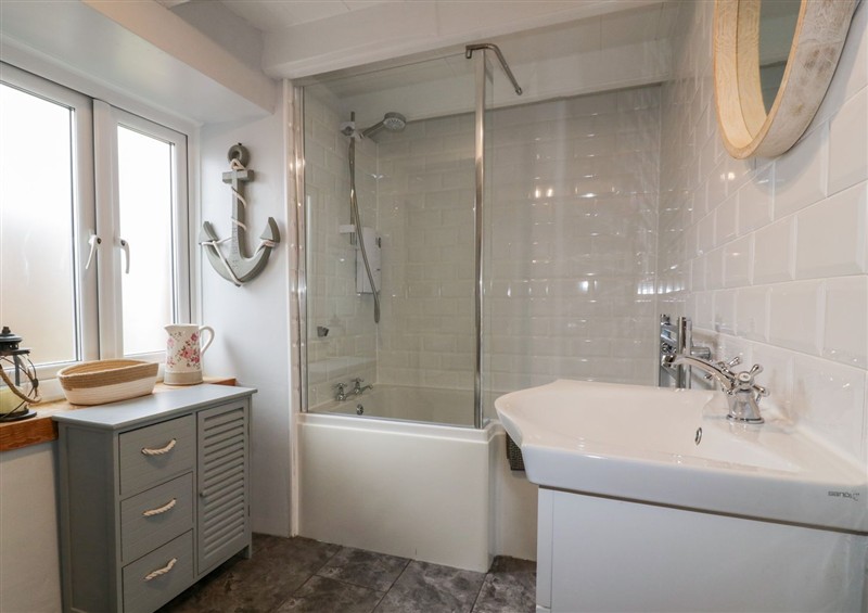 This is the bathroom at Sunset Cottage, Gorran Churchtown