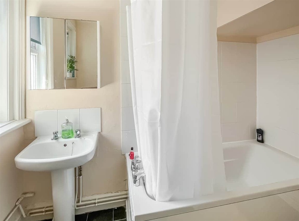 Bathroom at Sunset in Southampton in Southampton, Hampshire