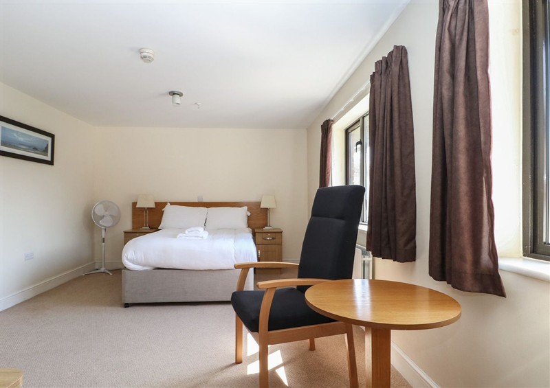 A bedroom in Sunset Quarters at Marine Court (photo 2) at Sunset Quarters at Marine Court, Littlehampton
