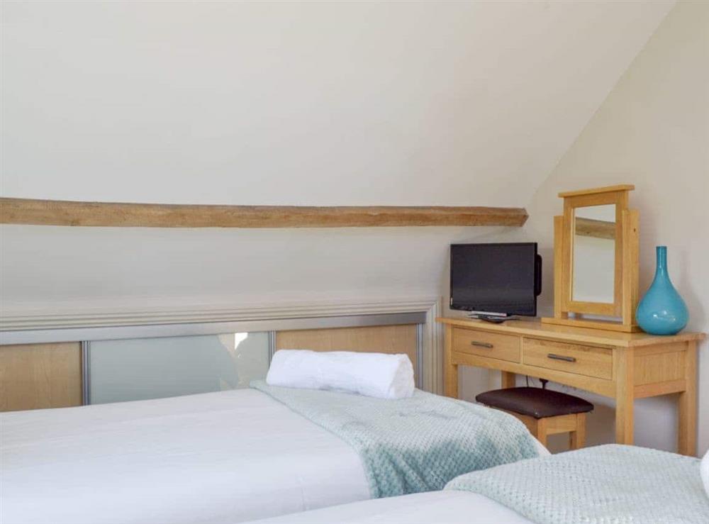 Double bedroom with 6ft bed (zip & link) (photo 2) at Sunshine Cottage in Kirk Langley, Ashbourne, Derbyshire., Great Britain