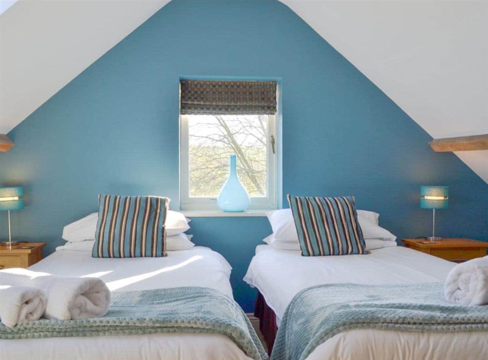 Double bedroom with 6ft bed (zip & link) at Sunshine Cottage in Kirk Langley, Ashbourne, Derbyshire., Great Britain