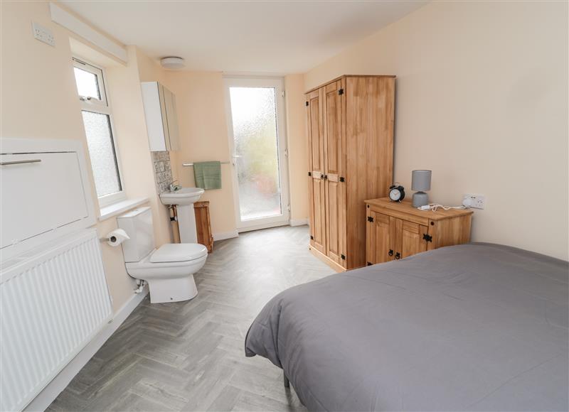 Bedroom (photo 2) at Sunshine Cottage, Widdrington